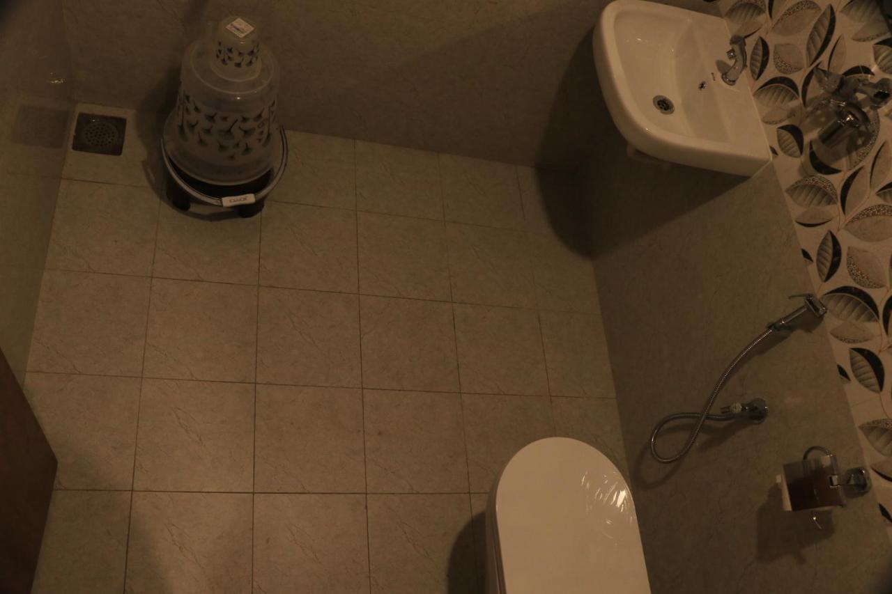 Hotel Viraj Residency Bhuj Eksteriør billede