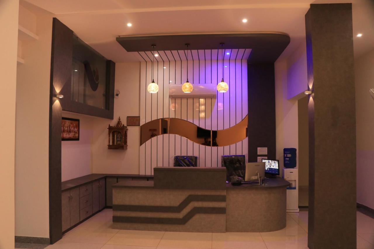 Hotel Viraj Residency Bhuj Eksteriør billede