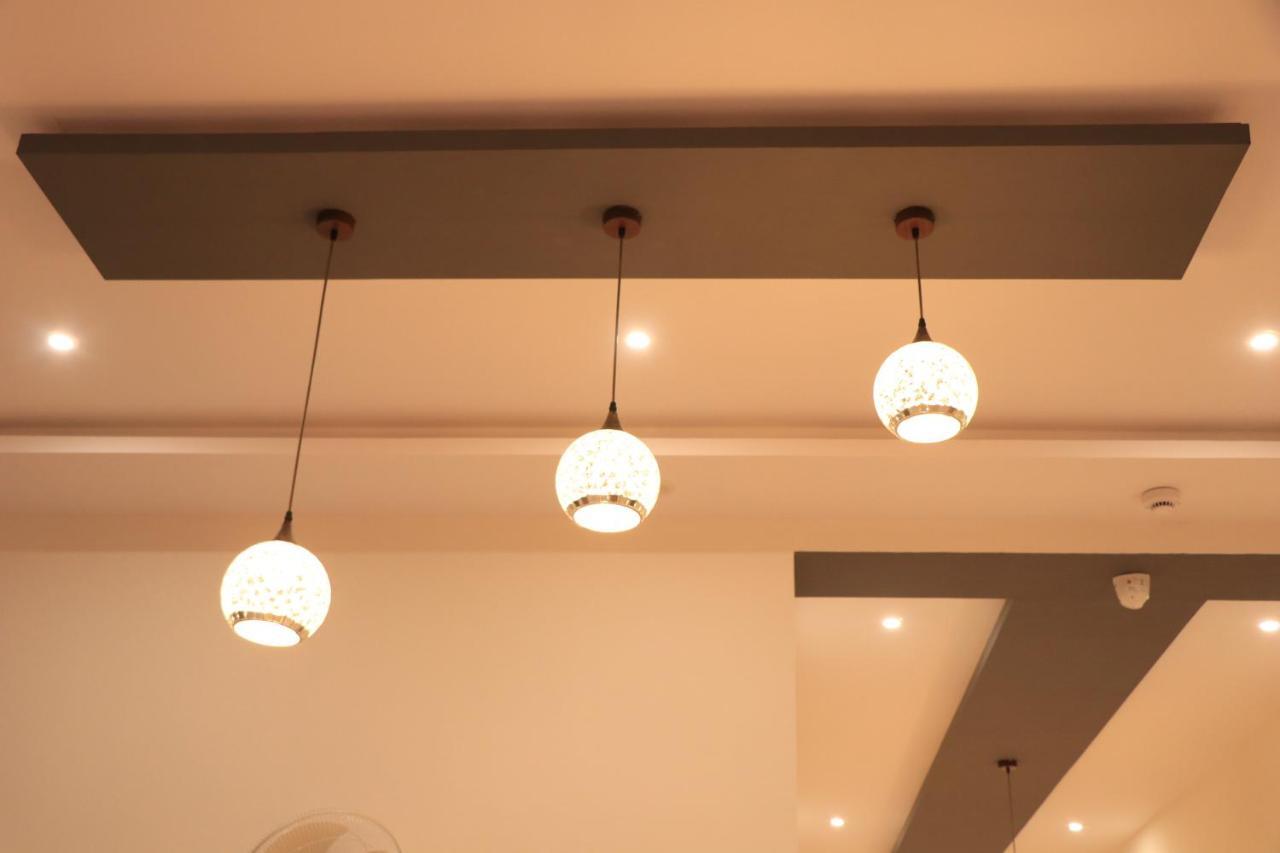 Hotel Viraj Residency Bhuj Eksteriør billede